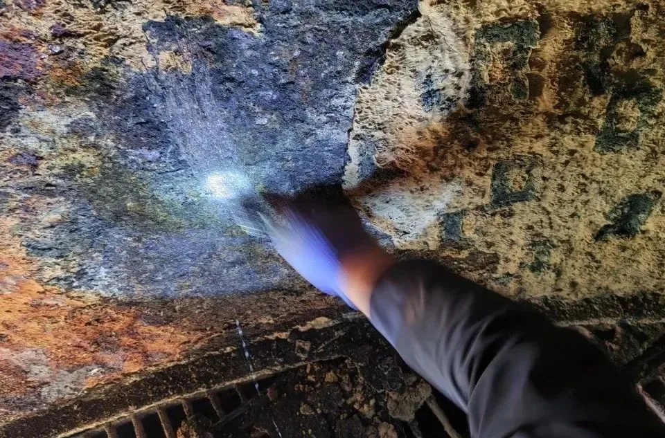 钢铁厂煤气柜内外壁防腐涂料设计与涂装施工案例 1